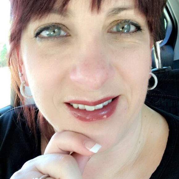 Meet your Posher, Bobbie - Picture 4 of 8